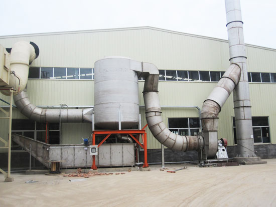 广东鸿伟木业热压机湿处理